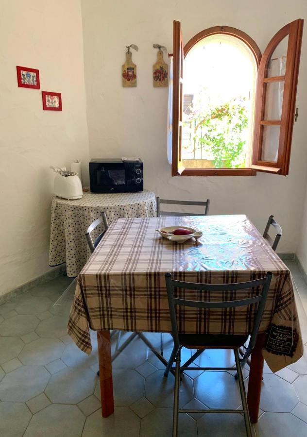 Villa Le Ginestre La Caletta Zewnętrze zdjęcie