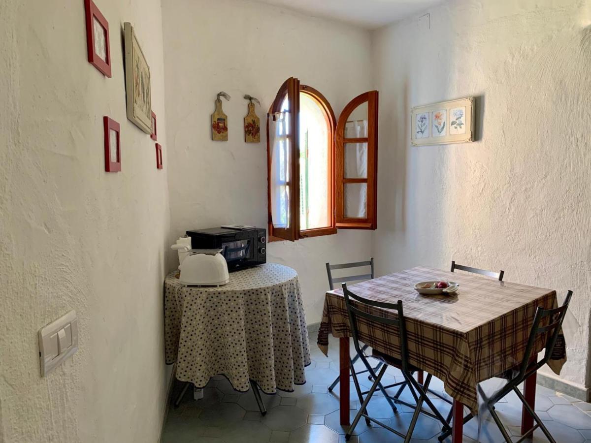 Villa Le Ginestre La Caletta Zewnętrze zdjęcie