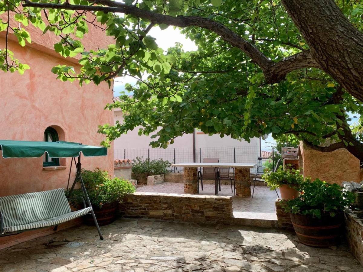 Villa Le Ginestre La Caletta Zewnętrze zdjęcie